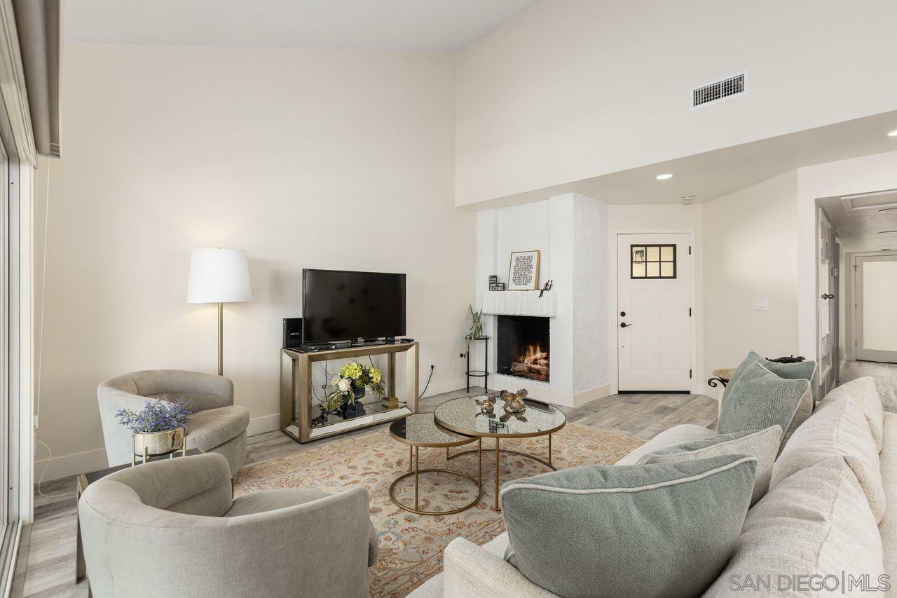 Property Photo:  12864 Circulo Dardo  CA 92128 