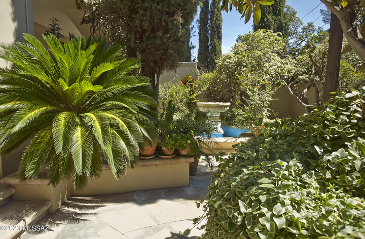 Property Photo:  432 W Crawford Street  AZ 85621 