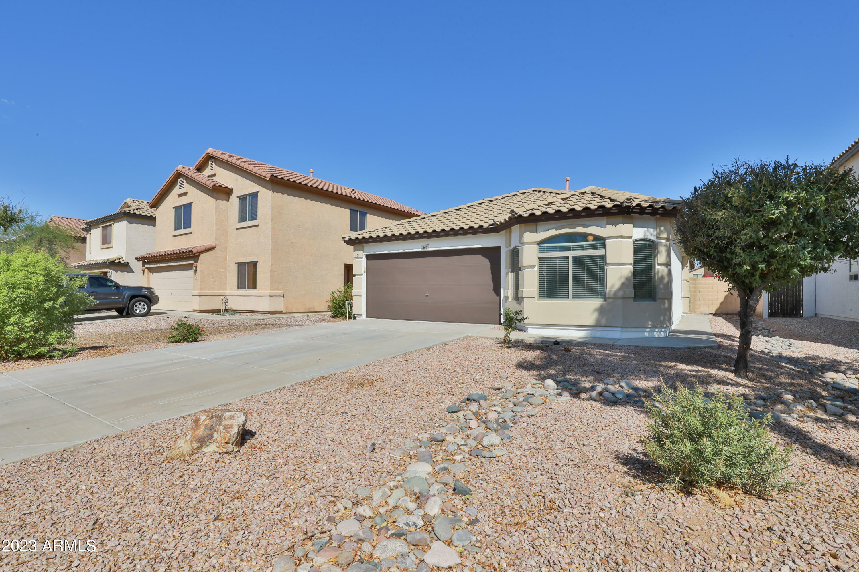 Property Photo:  366 W Corriente Court  AZ 85143 