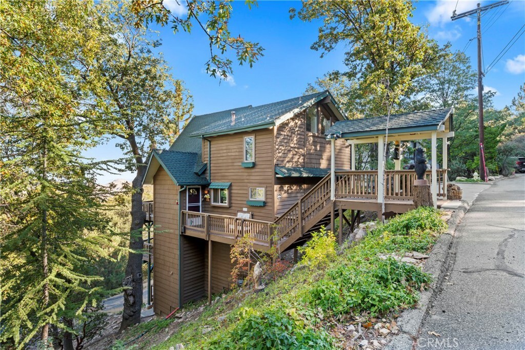 Property Photo: 29082 Lassen Drive CA 92352