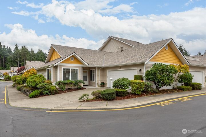 31804 48th Circle SW 4A  Federal Way WA 98023 photo
