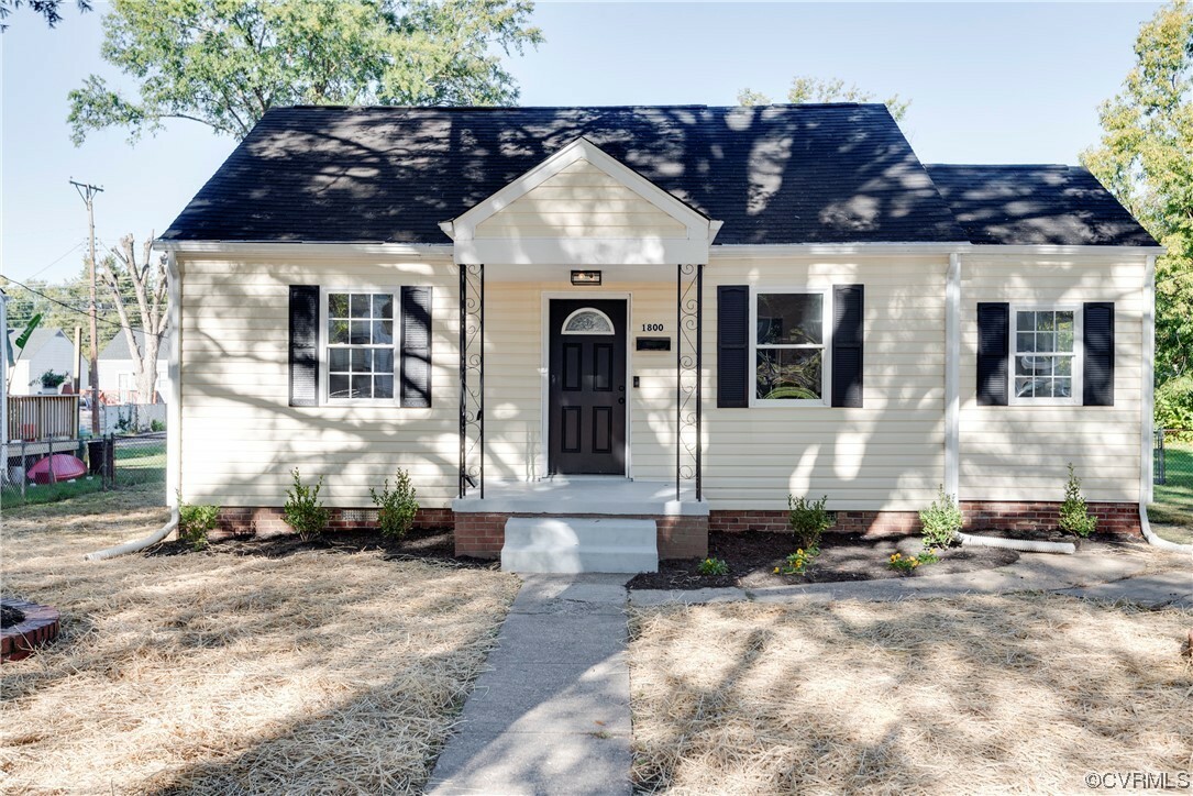 Property Photo:  1800 Rogers Street  VA 23223 