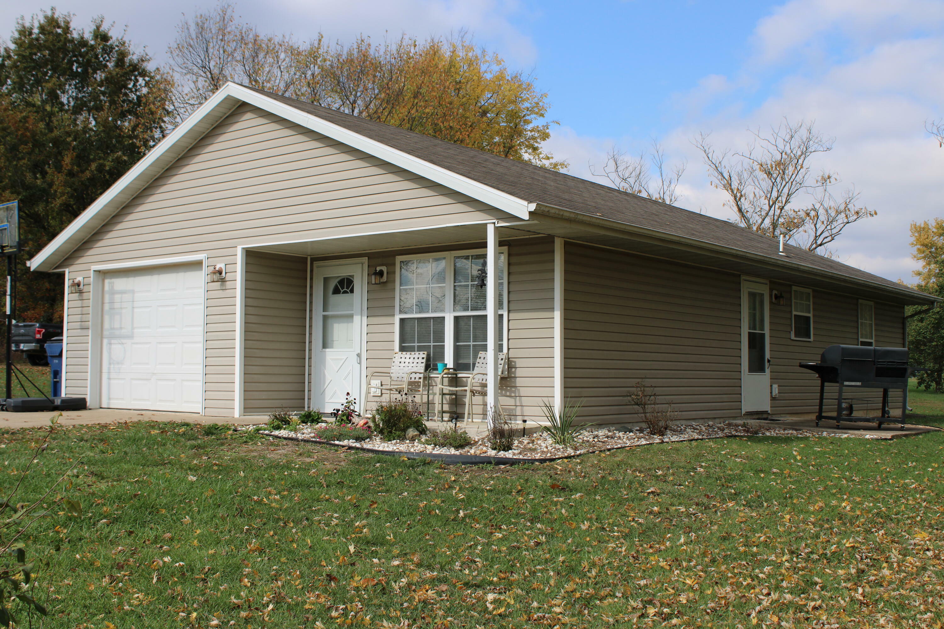 Property Photo:  613 Glenwood Drive  MO 65063 