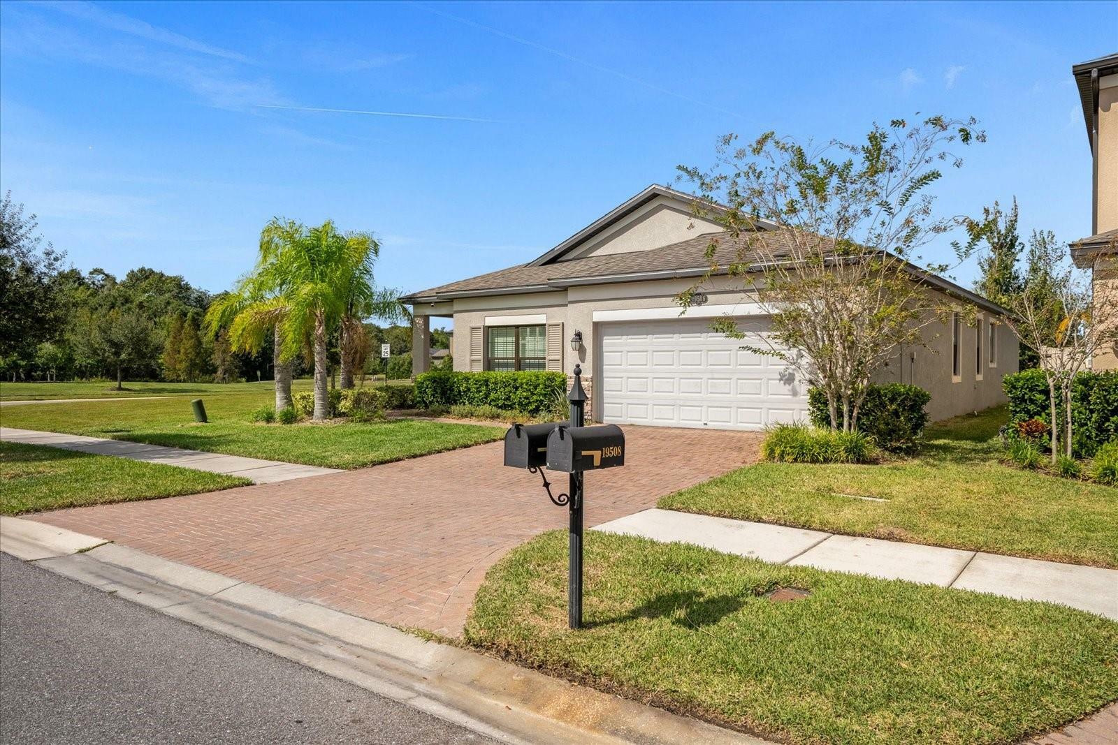 Property Photo:  19506 Whispering Brook Drive  FL 33647 