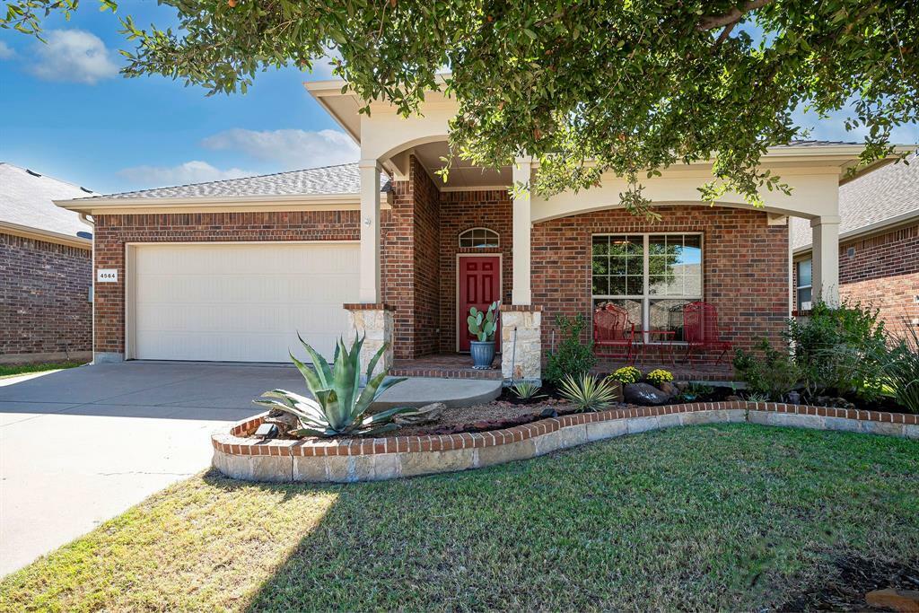 Property Photo: 4564 Fern Valley Drive TX 76244