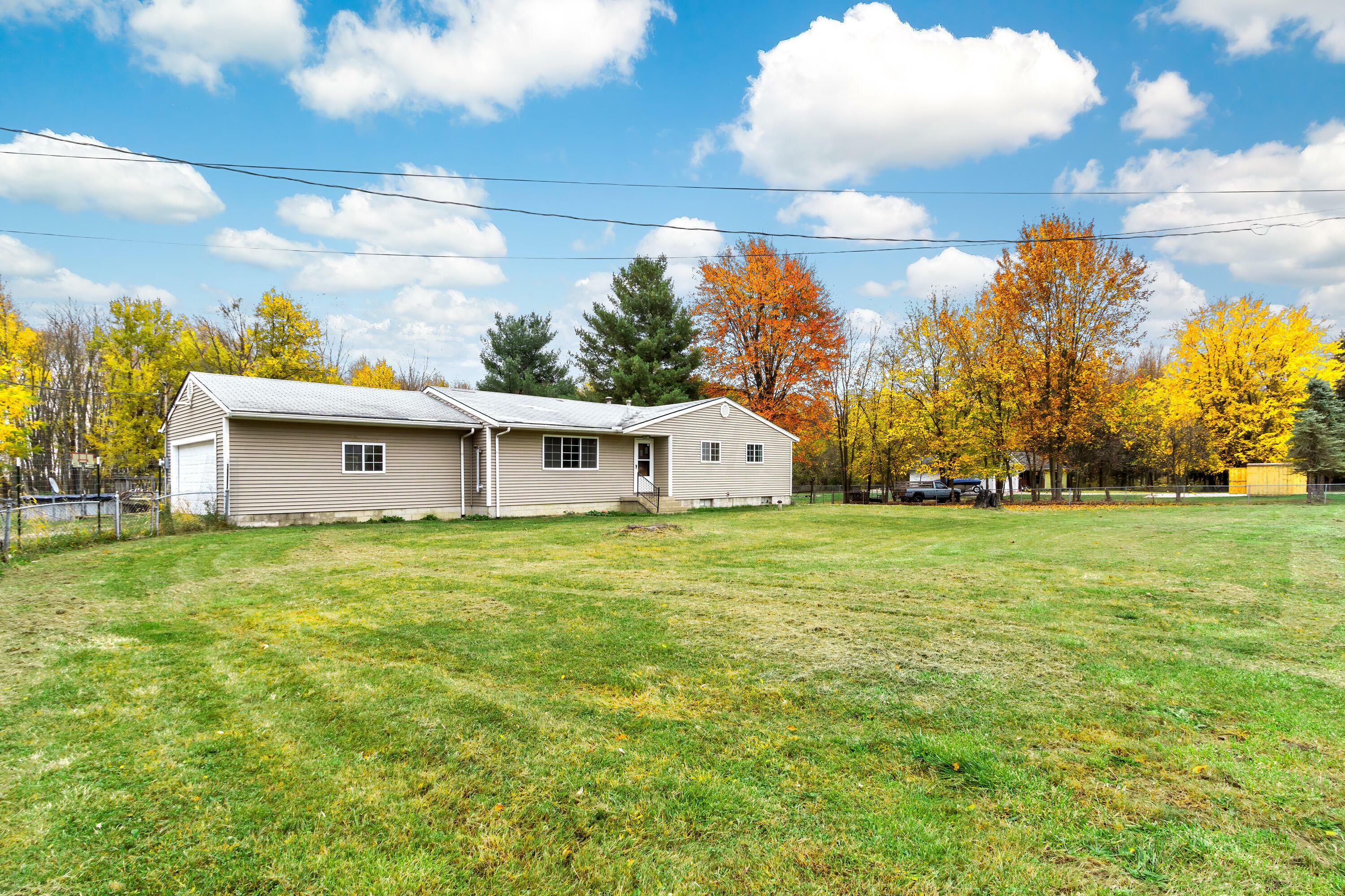 Property Photo:  885 S Galena Road  OH 43074 