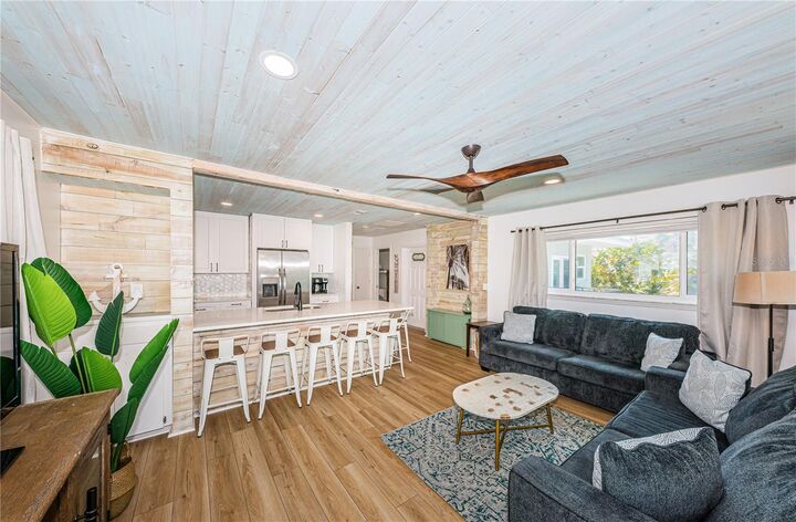 Property Photo: 150 Beach Avenue 2 FL 33708