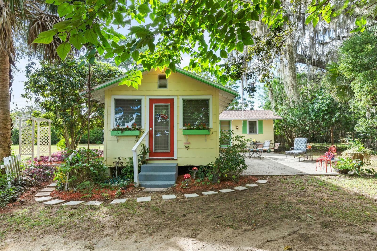 Property Photo:  1907 E Washington  FL 32726 