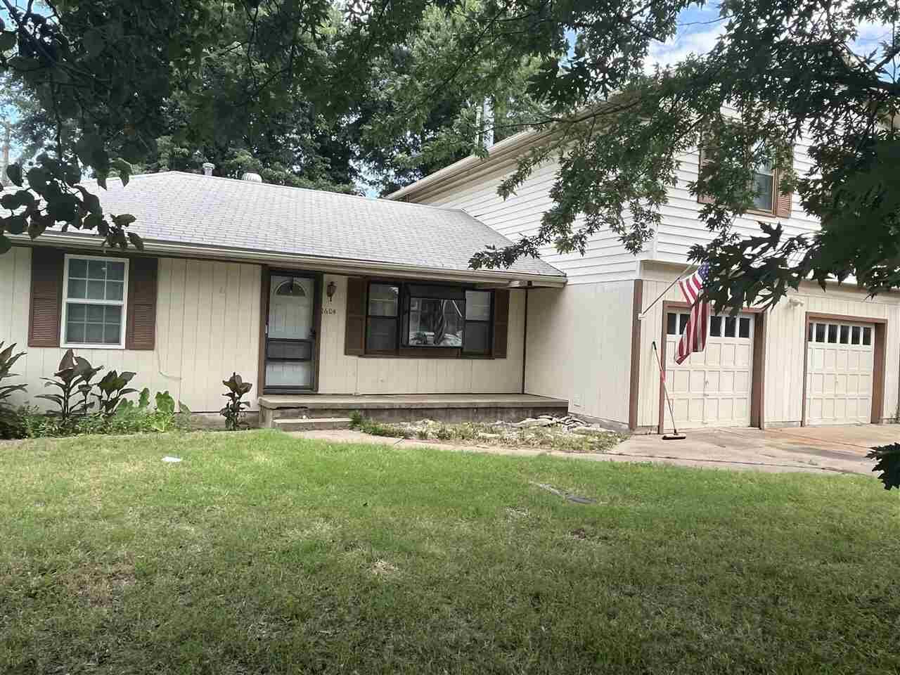 Property Photo:  1604 Donahoe Dr  OK 74601 