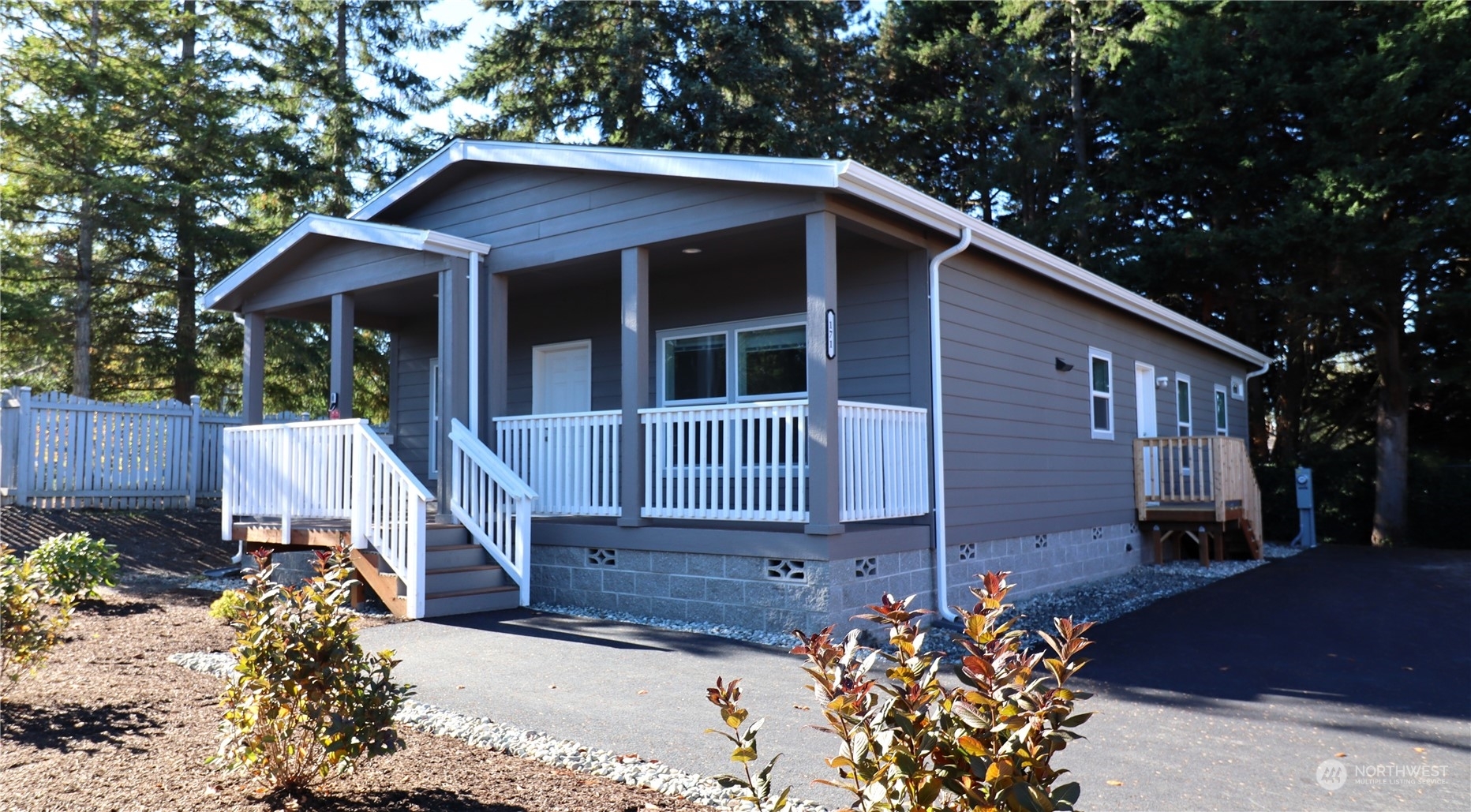 Property Photo:  1427 100th Street SW 171  WA 98204 