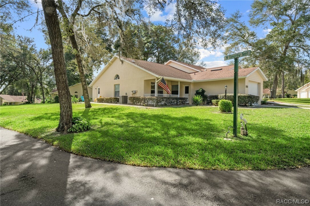 Property Photo:  3637 N Lucille Drive  FL 34465 