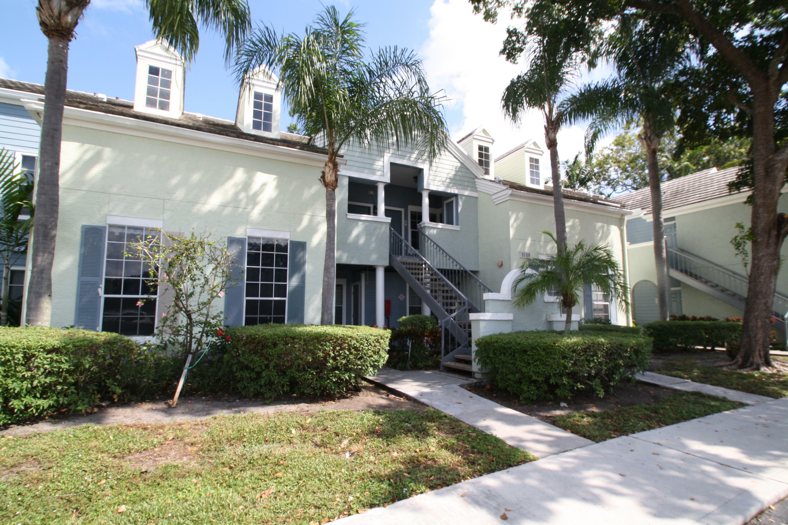 Property Photo: 1000 Crystal Way F FL 33444