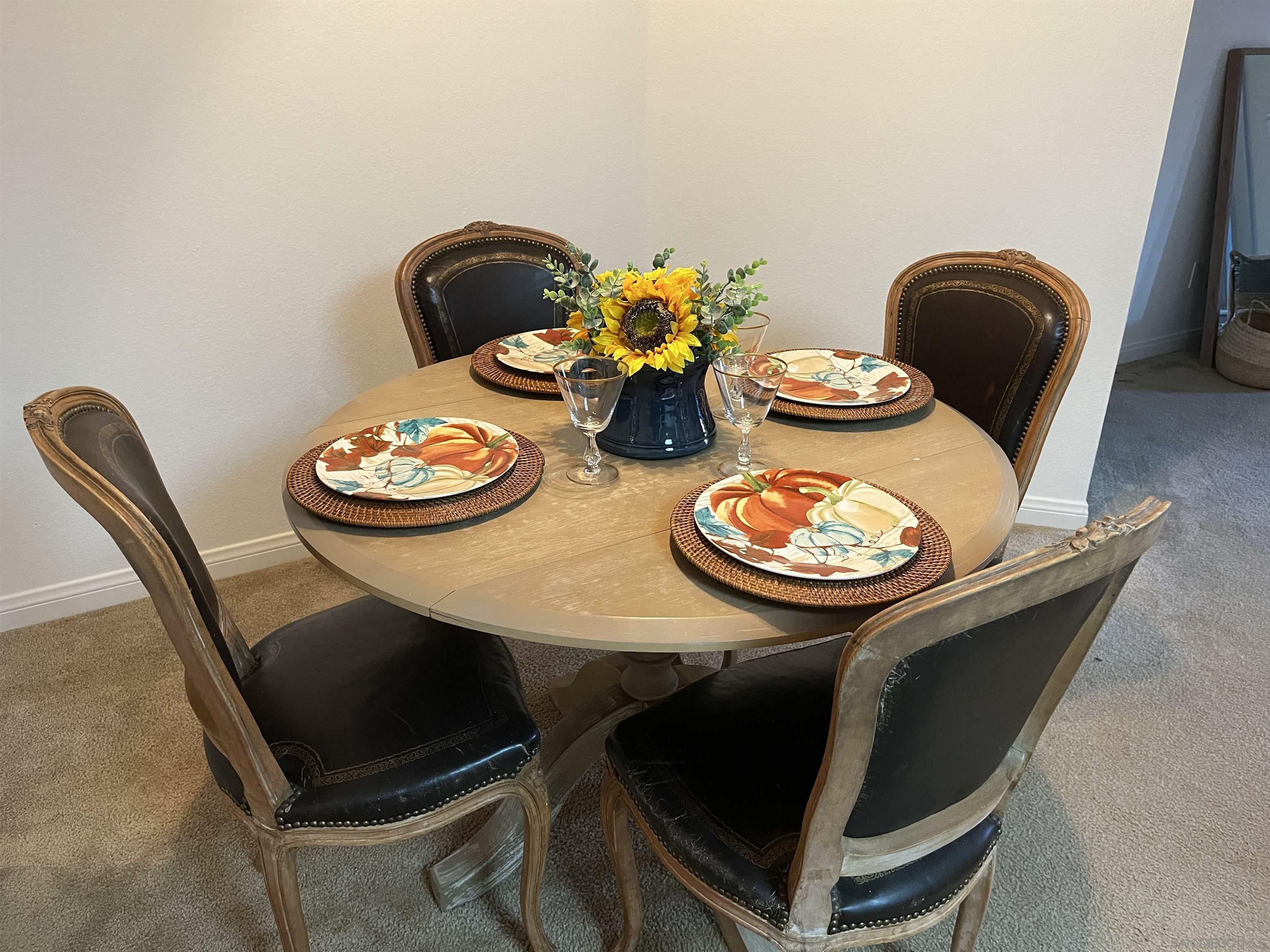 Property Photo: 12071 Alta Carmel Ct 89 CA 92128