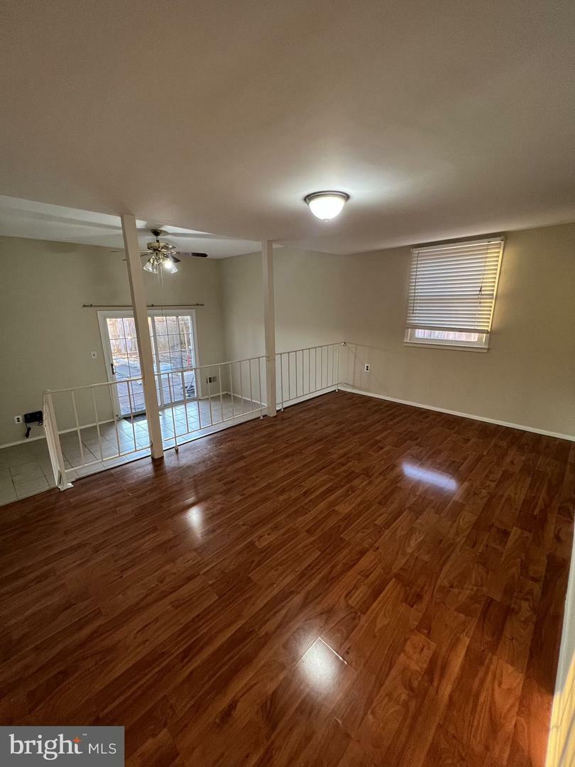 Property Photo: 3489 Beale Court VA 22193