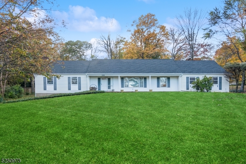 134 Seney Dr  Bernardsville Boro NJ 07924 photo