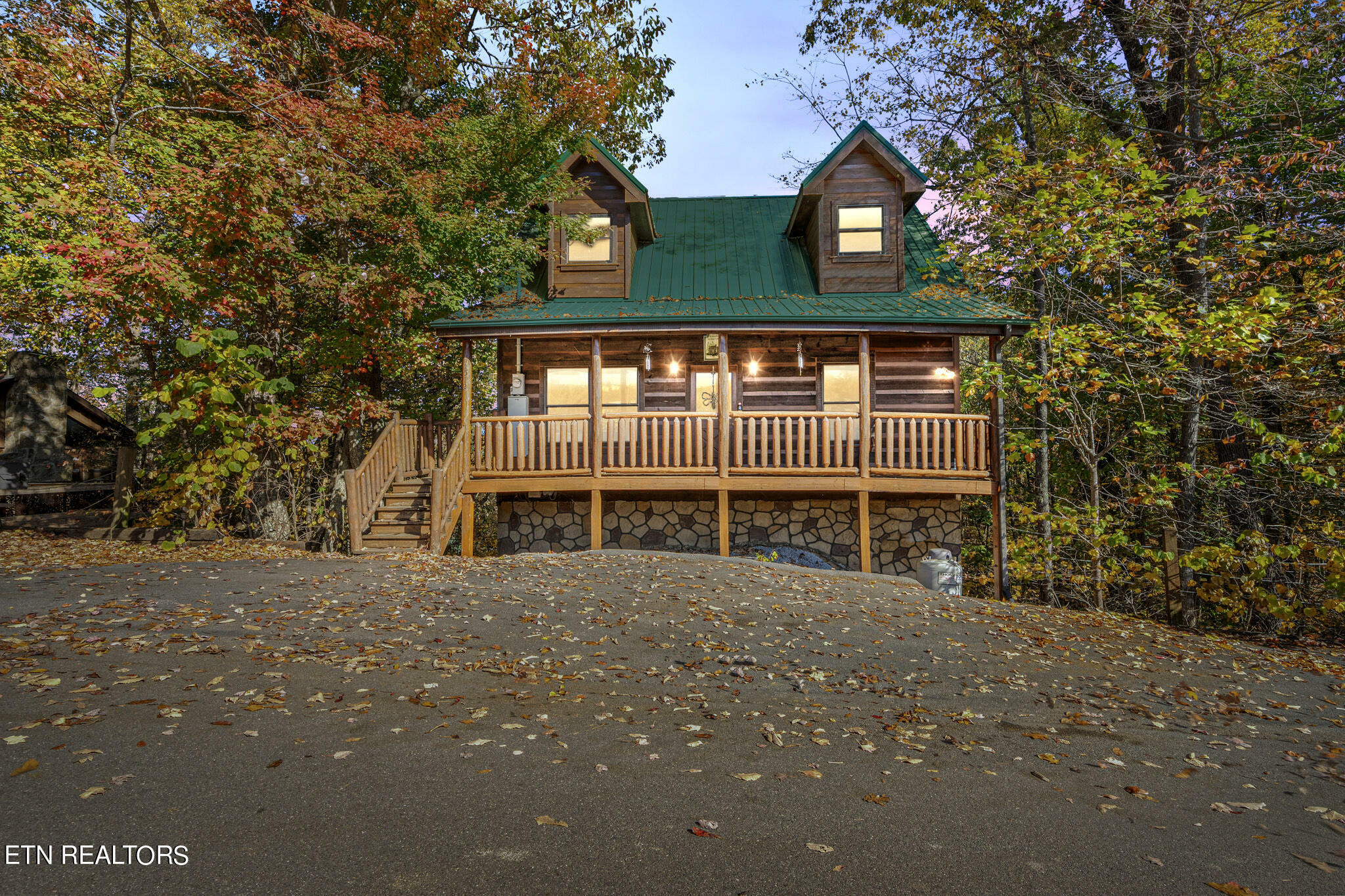 Property Photo: 1512 Ginnys Trl TN 37876
