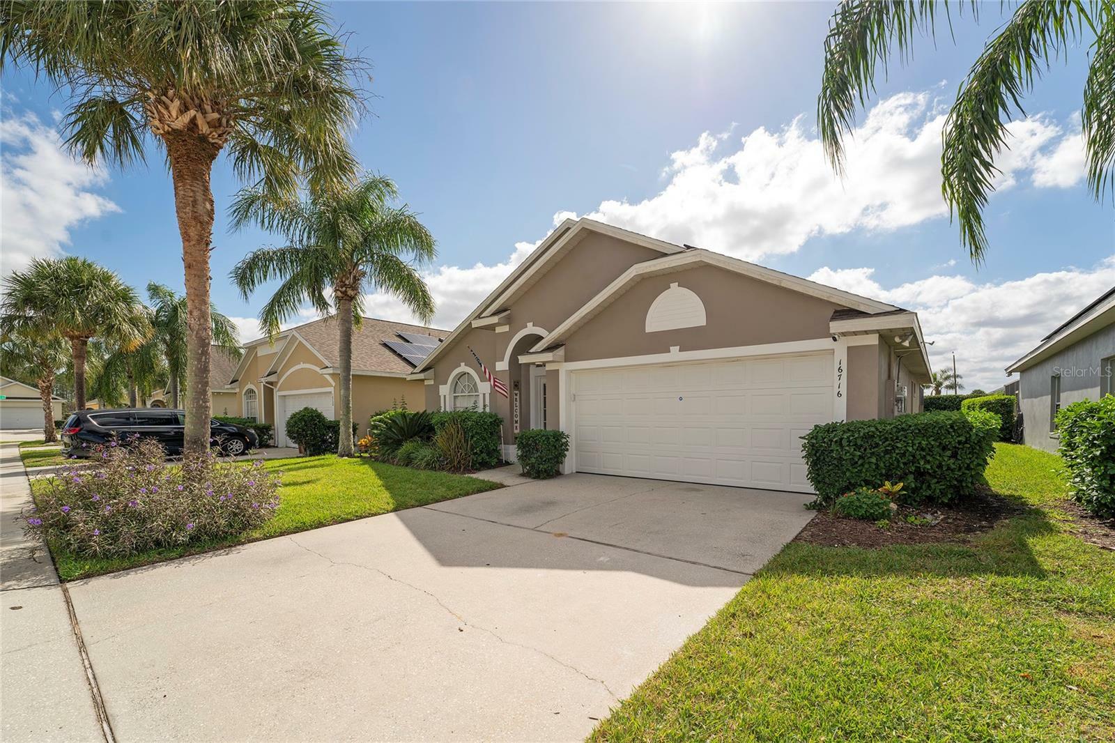 Property Photo:  16716 Rolling Green Drive  FL 34714 