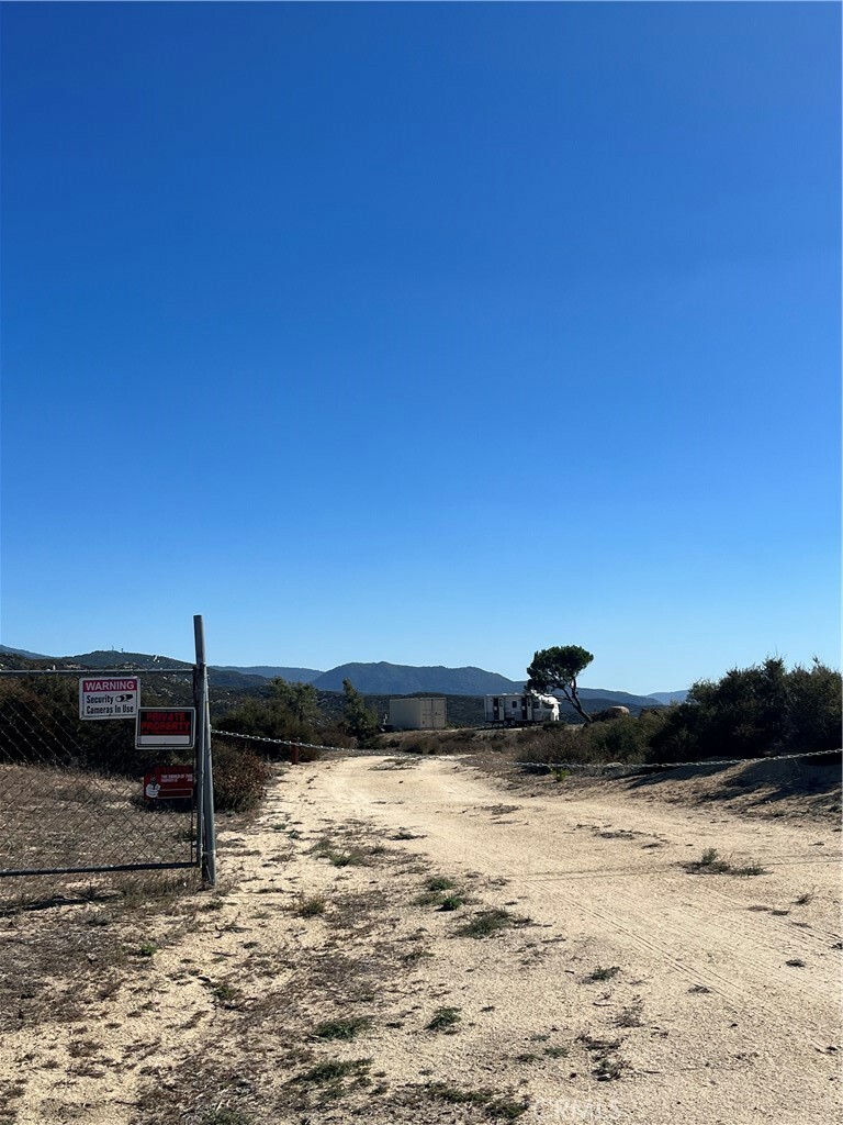 2 Carefree Rd  Banning CA 92220 photo
