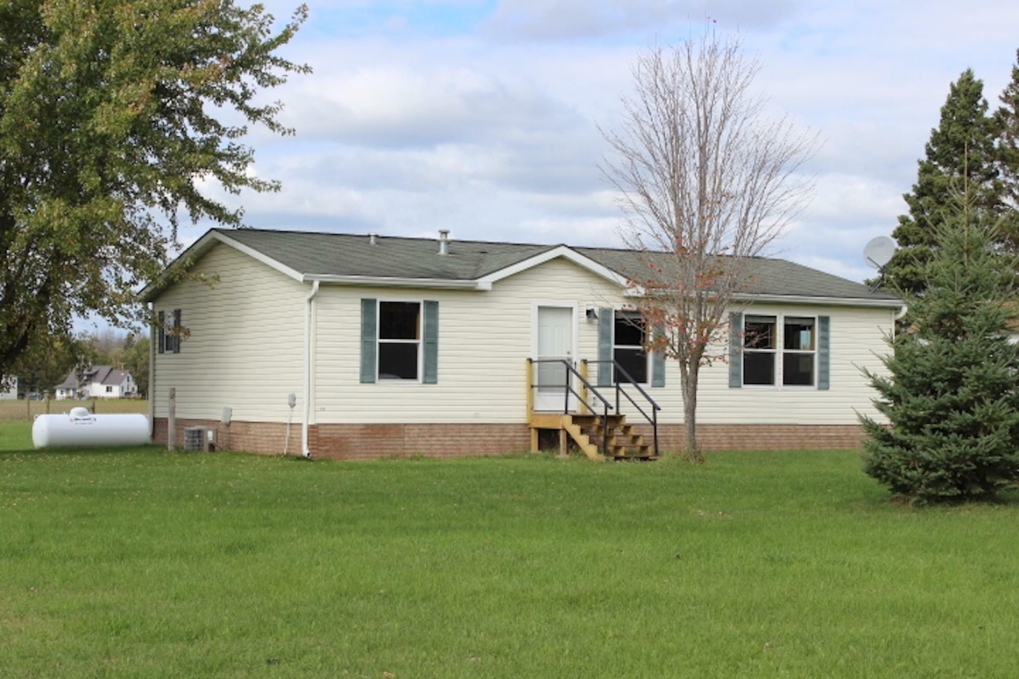 Property Photo:  48209 270th Avenue  MN 56469 