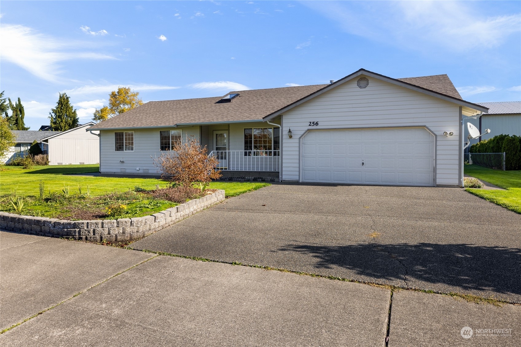 Property Photo:  256 Heather Lane  WA 98321 