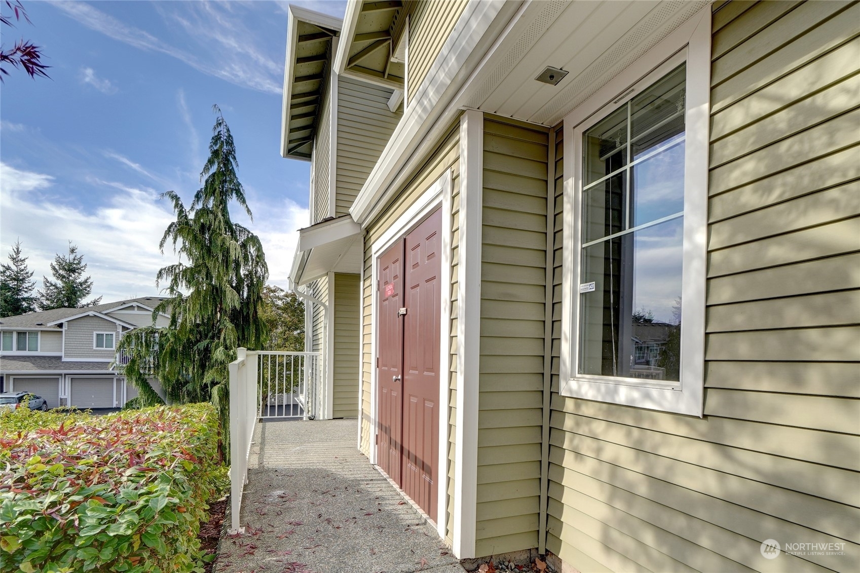 Property Photo: 6435 Hazel Lane SE B-10 WA 98092