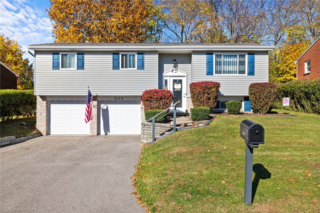 Property Photo:  544 Springwood Drive  PA 15147 