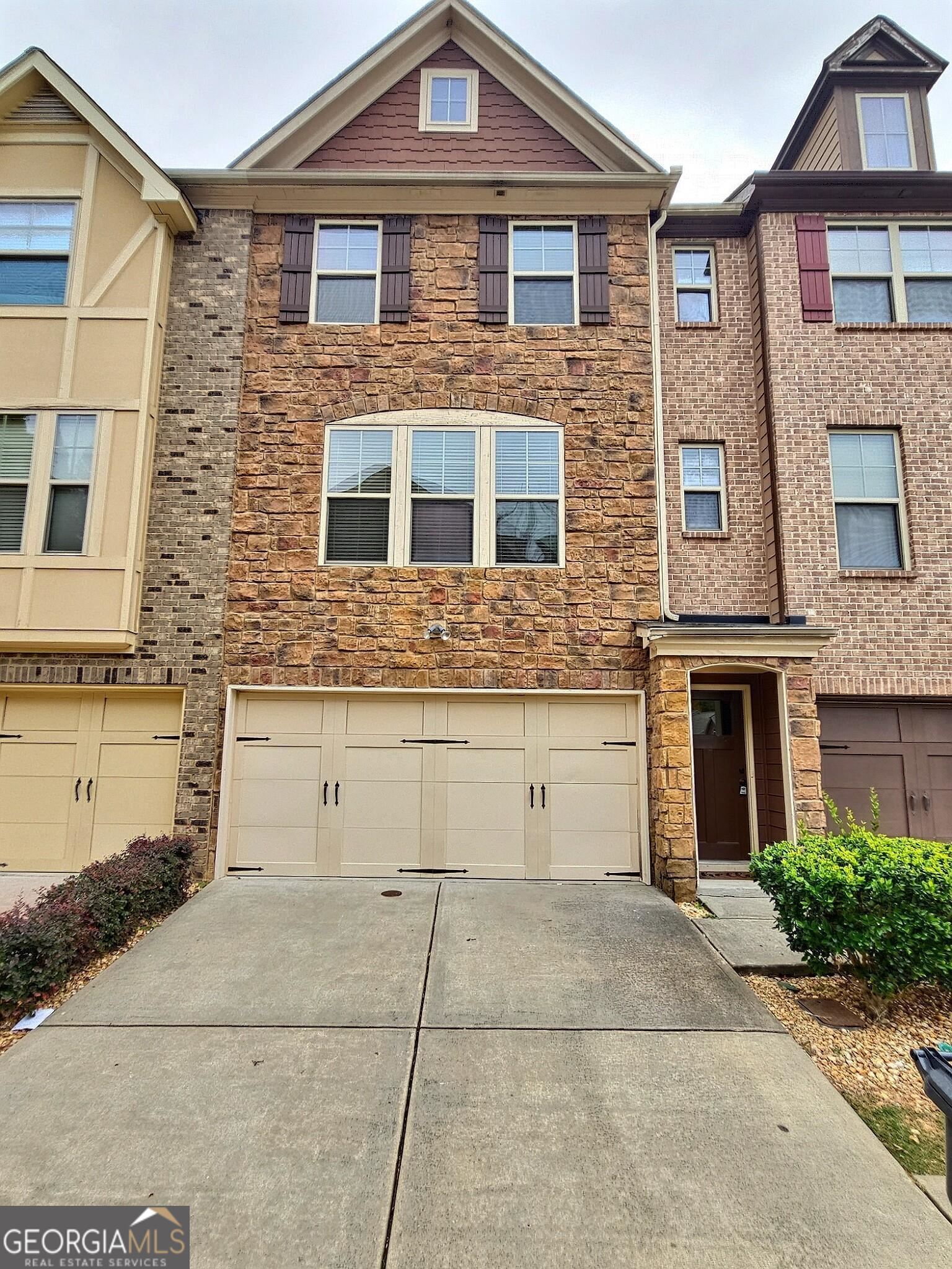 Property Photo:  3020 Hallmark Lane  GA 30519 
