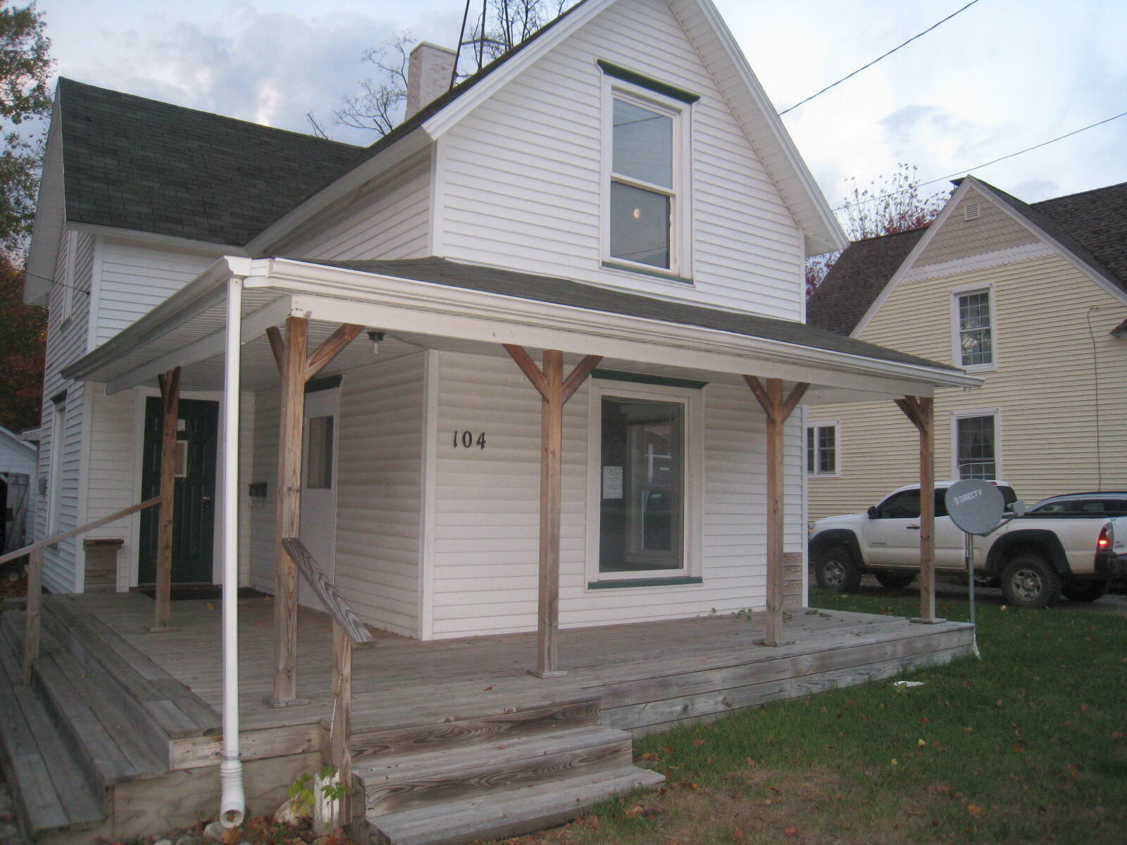 Property Photo:  104 E 5th Street  MI 49455 