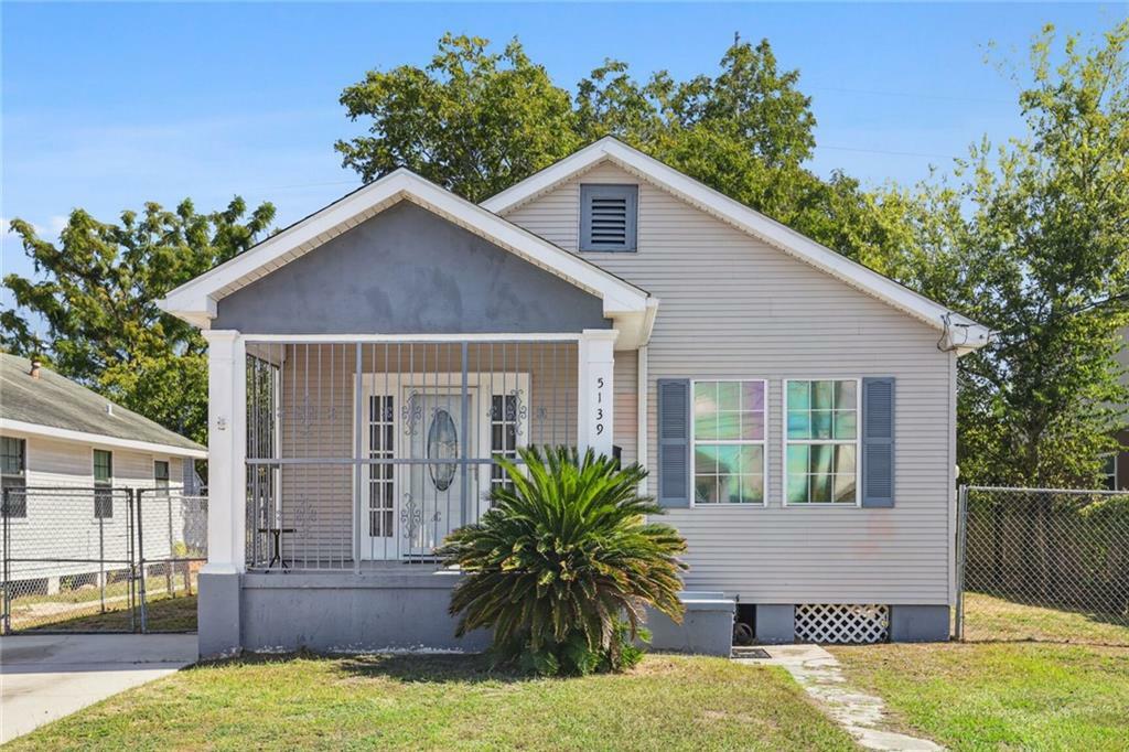 Property Photo:  5139 Eastern Street  LA 70122 