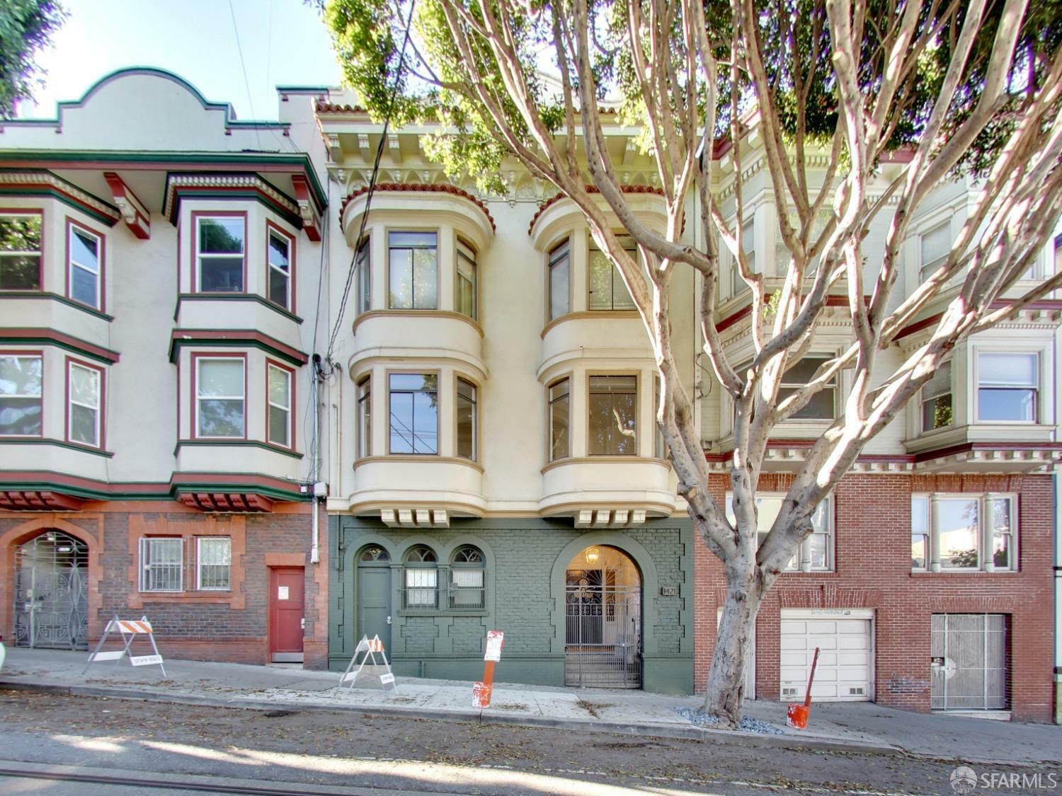 Property Photo:  1421 Hyde Street  CA 94109 