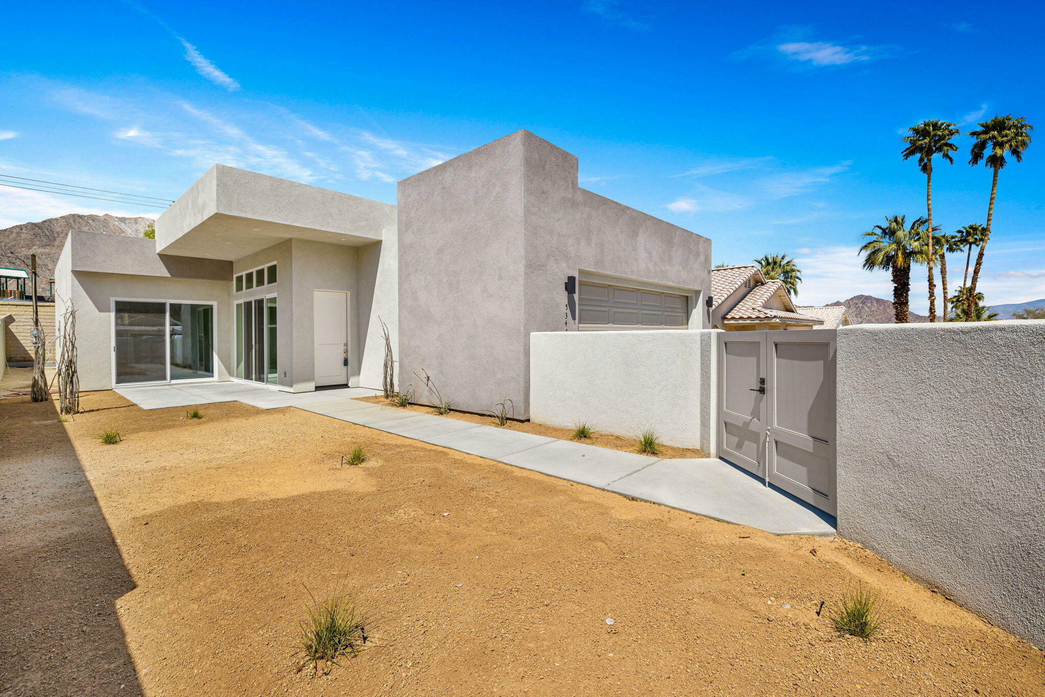 Property Photo: 53465 Avenida Martinez CA 92253