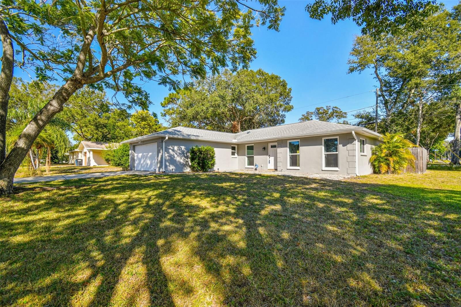Property Photo: 1701 Sharondale Drive FL 33755