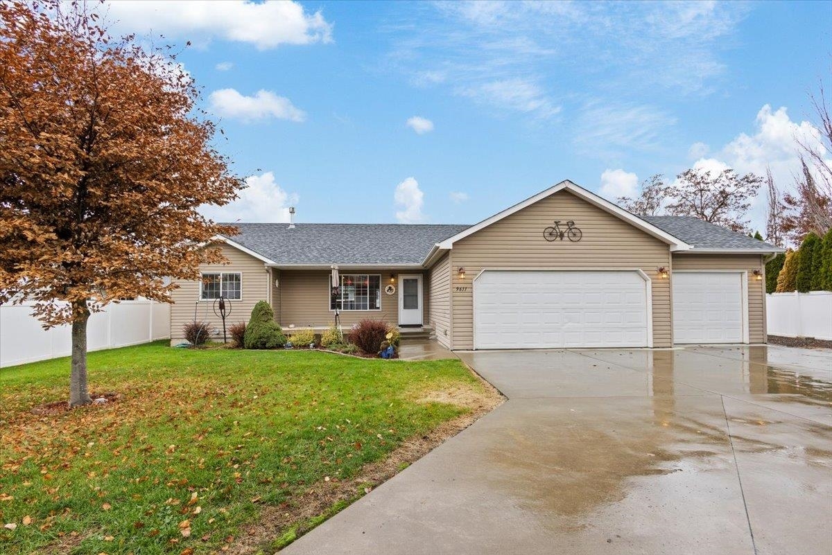 Property Photo: 9611 E Heroy Ct WA 99206