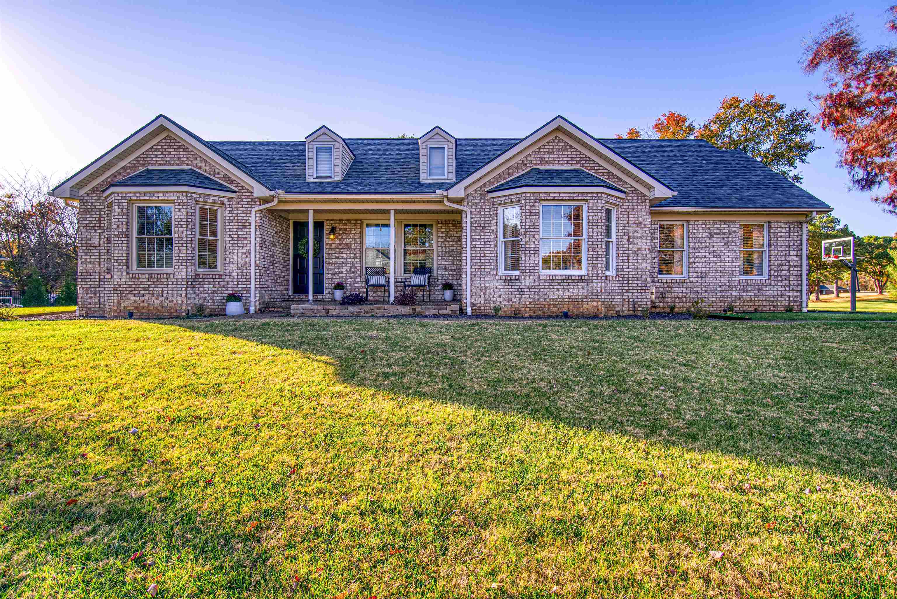 Property Photo:  1015 Country Club Dr  KY 42420 