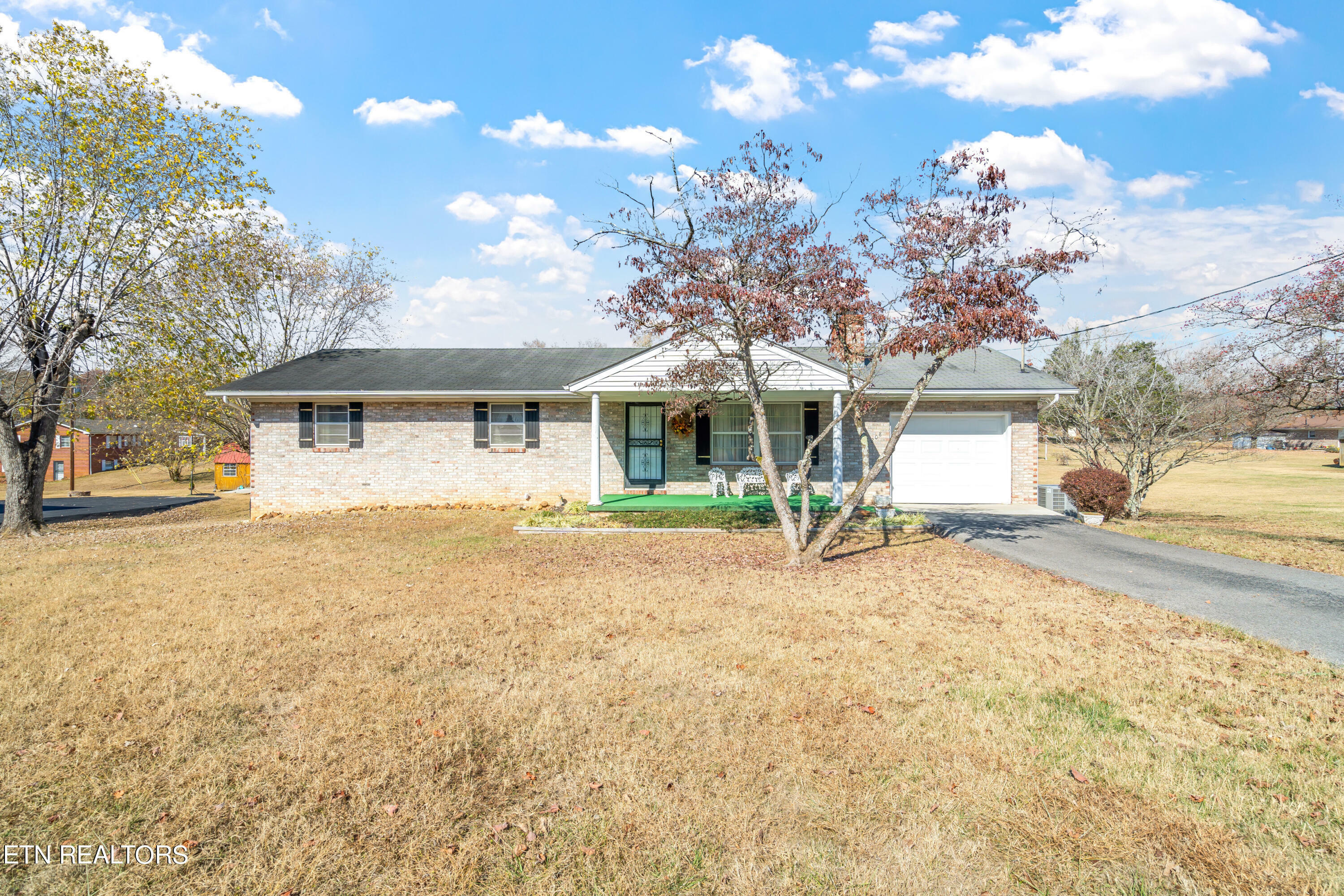 208 Barberry Drive  Knoxville TN 37912 photo