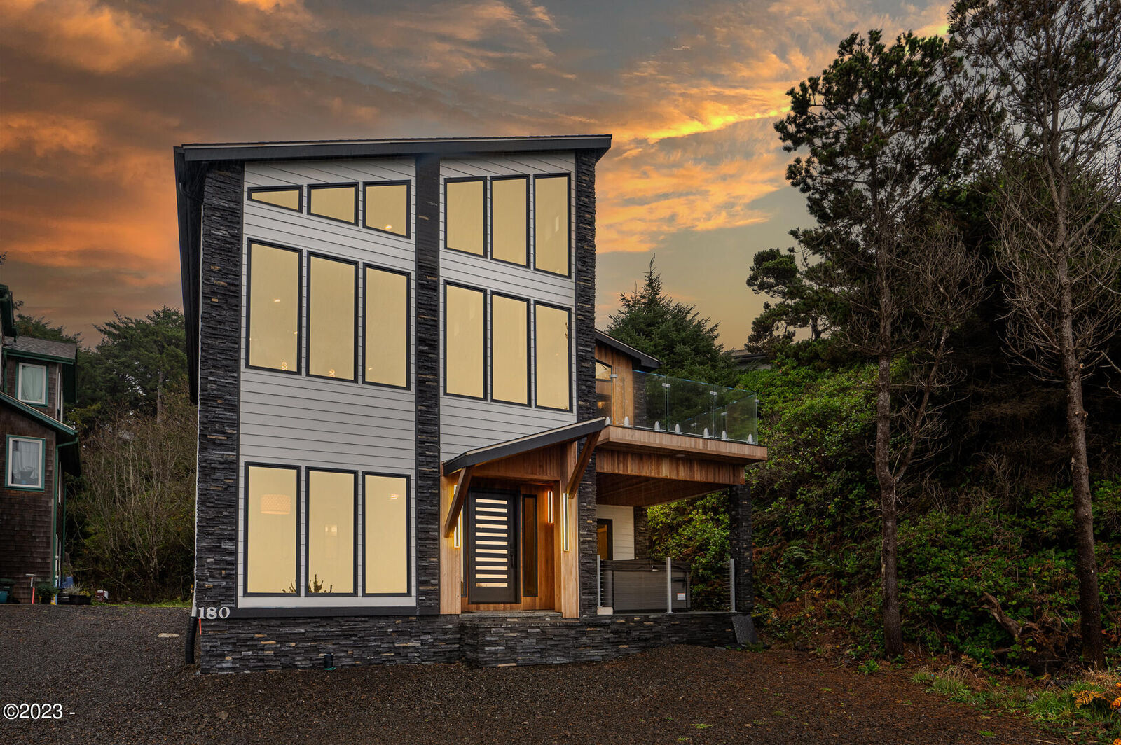 Property Photo: 180 NW 68th Street OR 97365