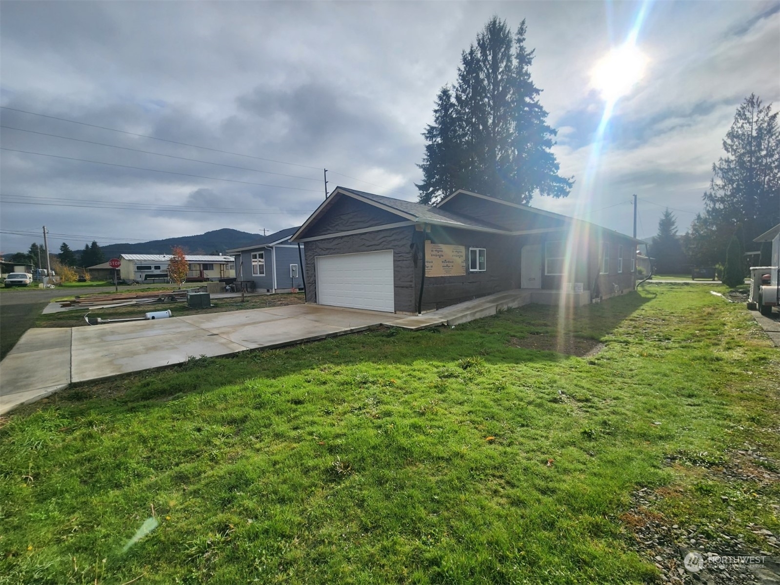 Property Photo:  460 Maloney Lane  WA 98331 