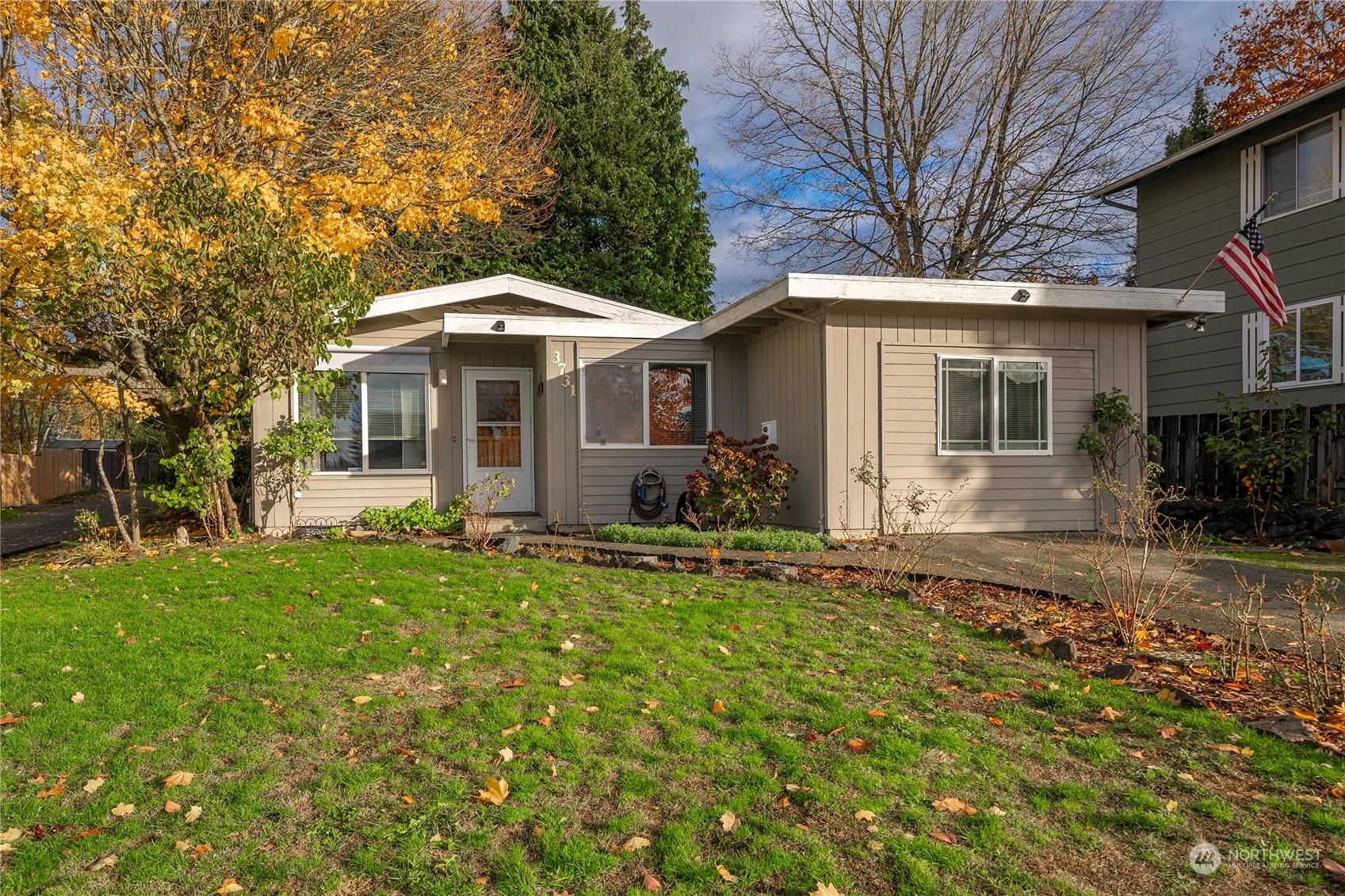 Property Photo: 3731 N Huson Street WA 98407
