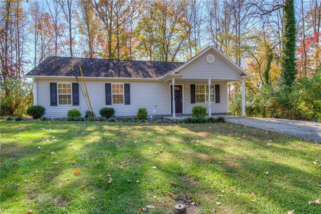 Property Photo: 2100 Westminister Lane NC 27106