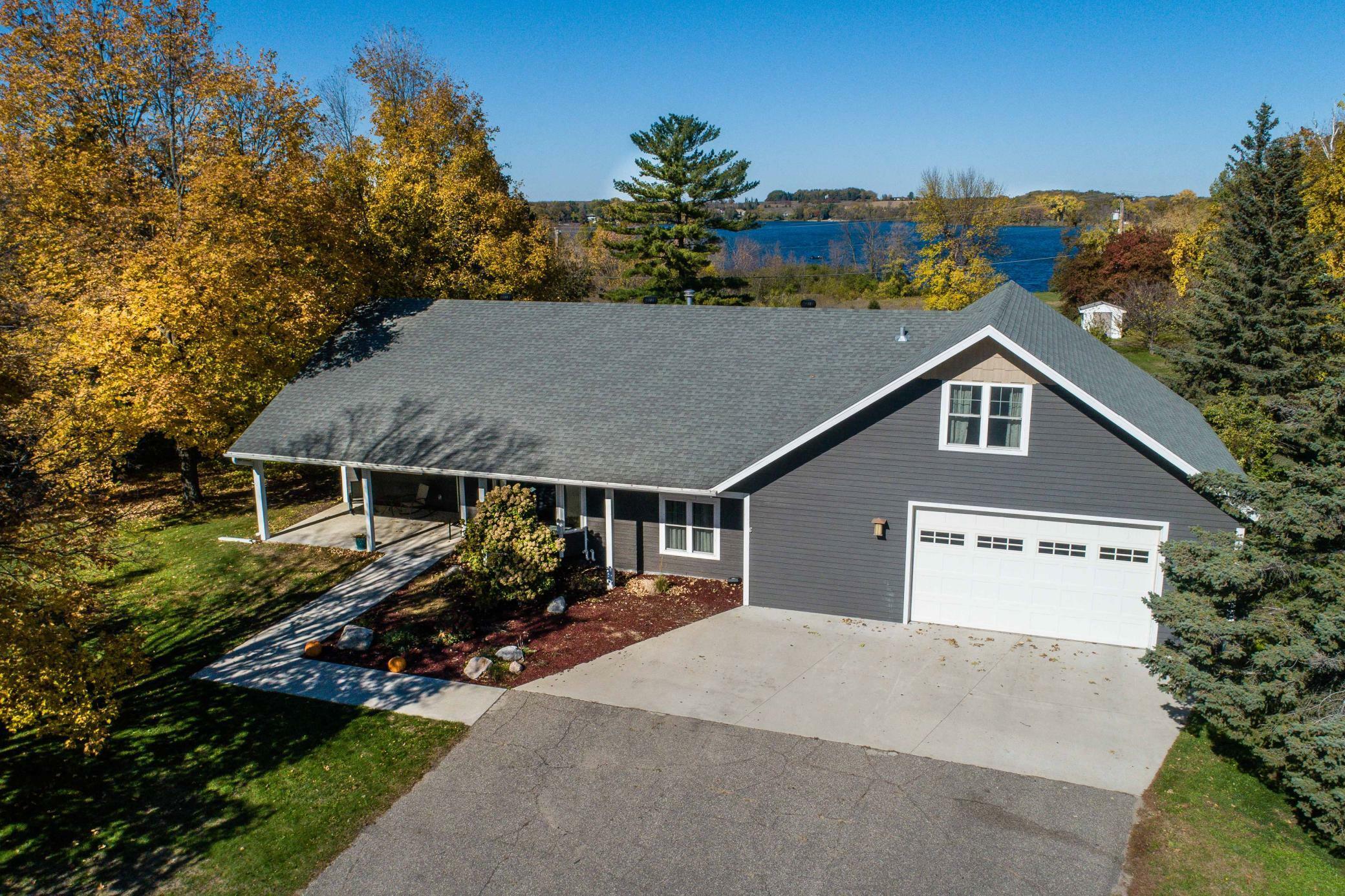 Property Photo:  2515 E Fir Avenue  MN 56537 