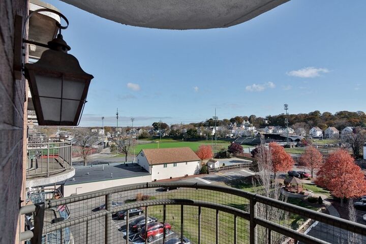 Property Photo: 196 Locust St 2-602 MA 01904