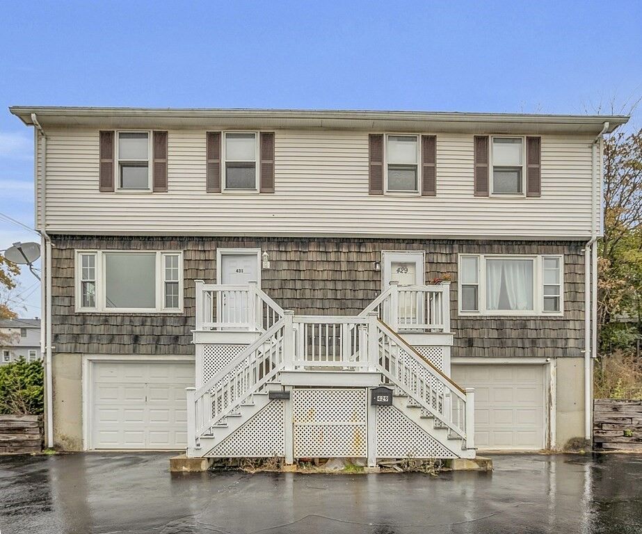 Property Photo: 431 Walnut St 431 MA 01905