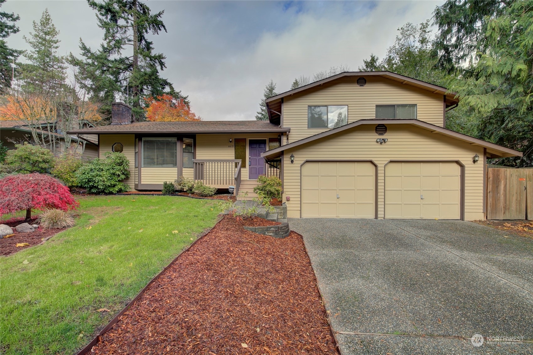 Property Photo:  4419 153rd Place SW  WA 98087 