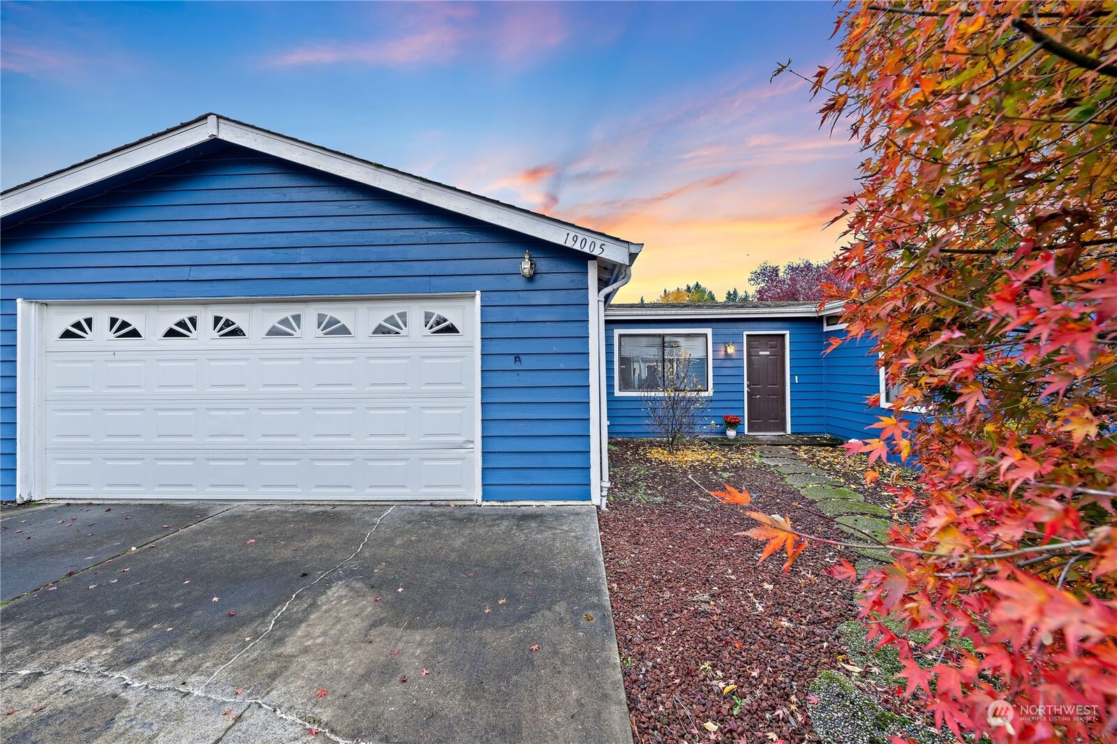 Property Photo:  19005 98th Avenue Ct E  WA 98375 