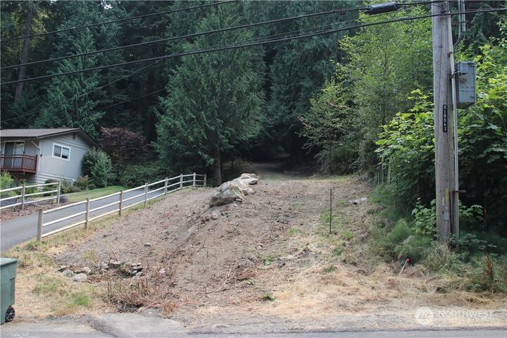 Property Photo: 17701 SE 60th Street WA 98006