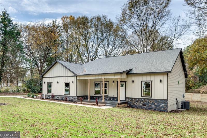 Property Photo: 209 Carwood Drive GA 30655
