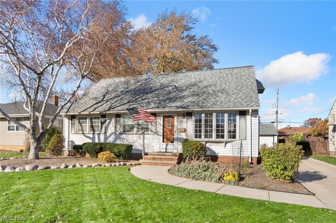 Property Photo:  73 E Dartmoor Avenue  OH 44131 