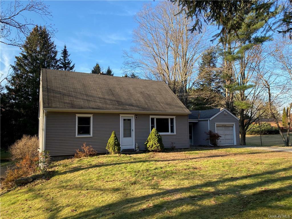 Property Photo:  217 Greenwich Road  NY 10506 