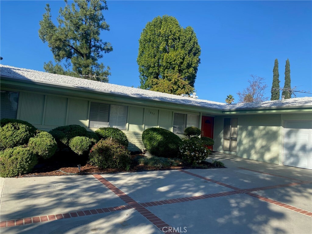 Property Photo:  5857 Fairhaven Avenue  CA 91367 