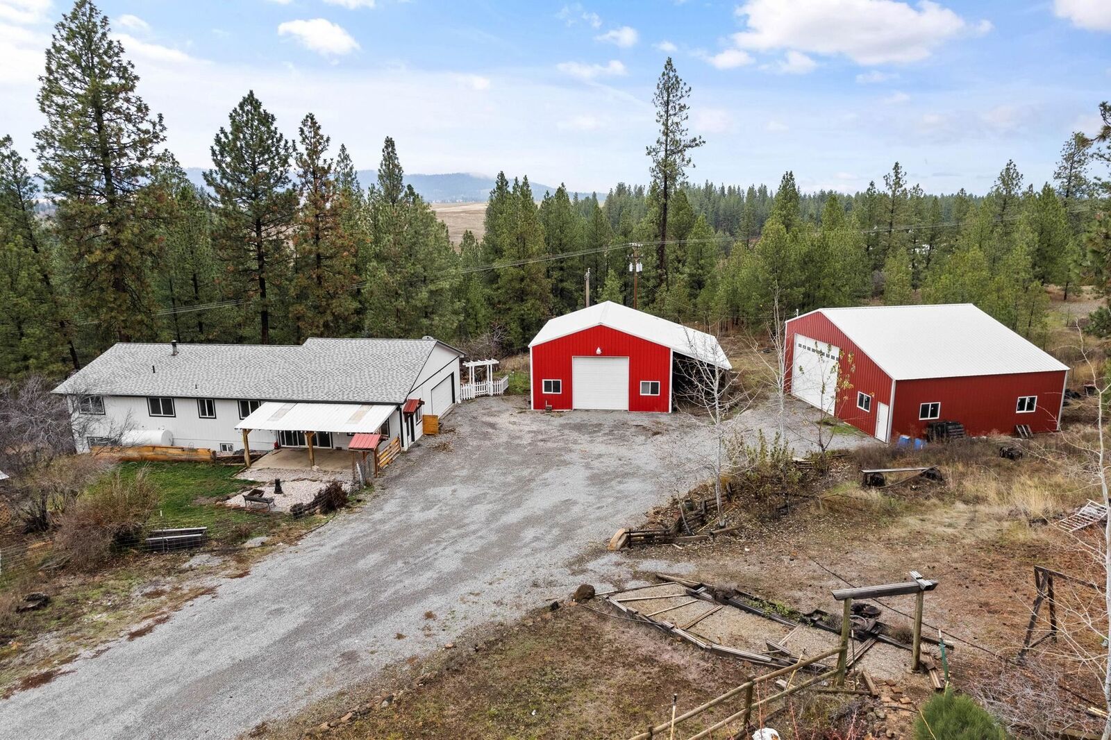 4 bed Valleyford home for sale 11608 E Old Palouse Hwy, Valleyford, WA